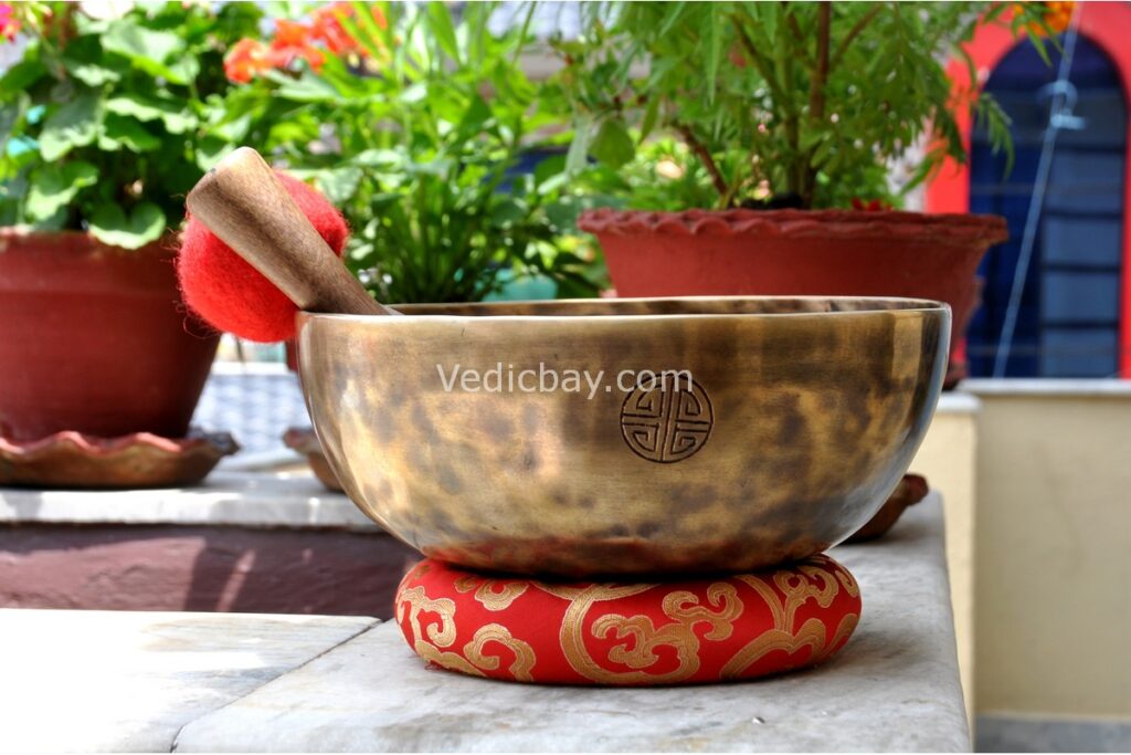 11-Inch Diameter Full Moon Singing Bowl – Handmade in Nepal