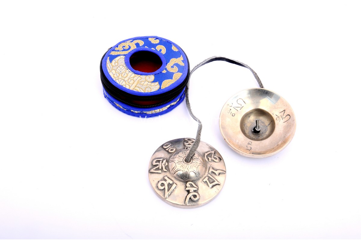 Tibetan Tingsha Cymbals with Mantra Embossing – Handcrafted 7-metal chimes featuring embossed Om Mani Padme Hum mantra, ideal for meditation and spiritual rituals