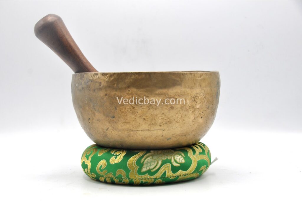 antique Tibetan Thadobati singing bowl collected from Himalaya – old meditation sound bowl