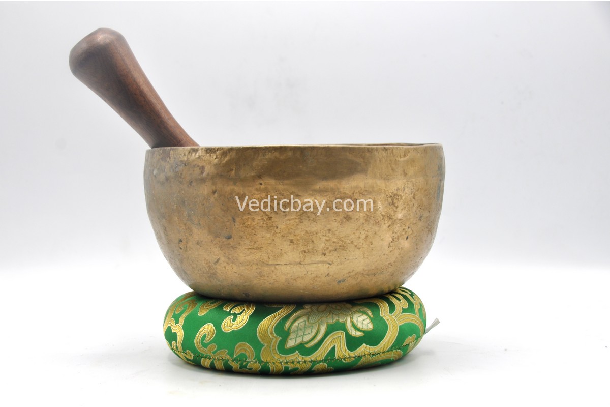 antique Tibetan Thadobati singing bowl collected from Himalaya – old meditation sound bowl