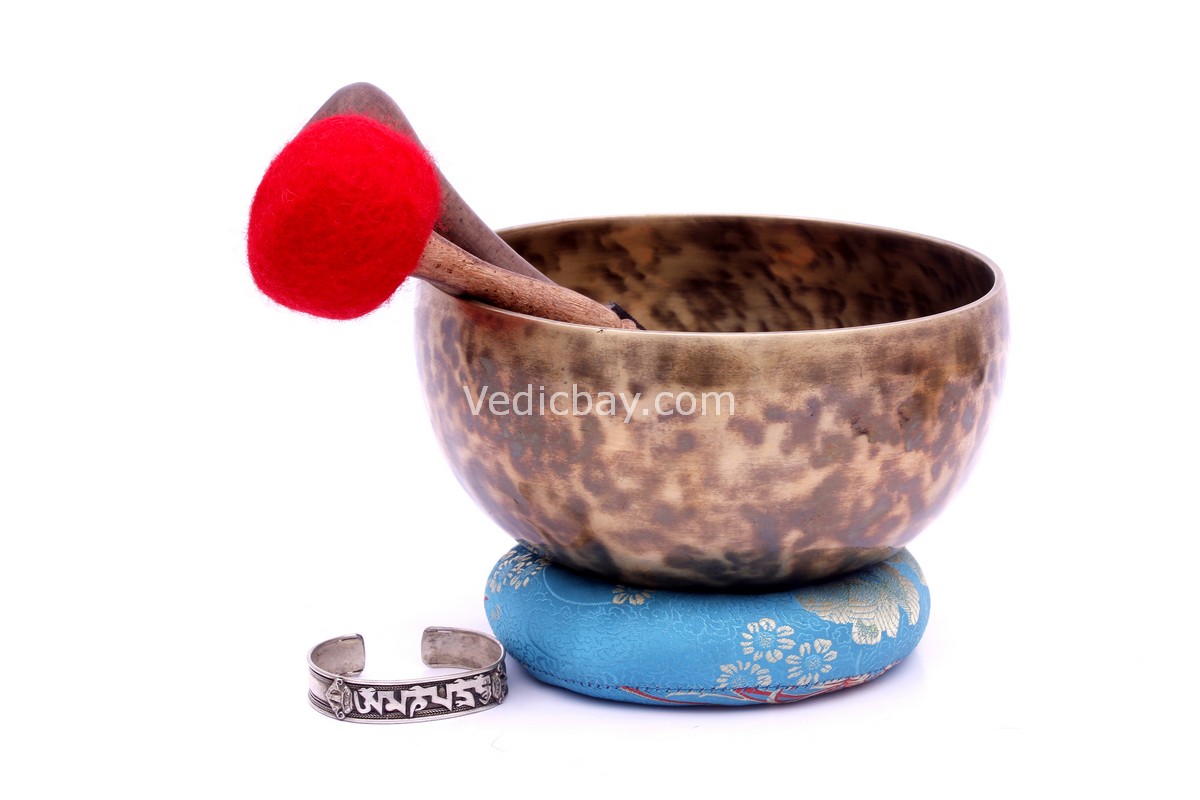 7-Inch Old Finish Handmade Singing Bowl with Cushion, Mallet & Mantra Bracelet