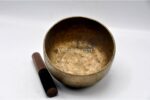 Collection of antique Thadobati singing bowls from Himalaya – rare old Tibetan bowls for meditation and healing