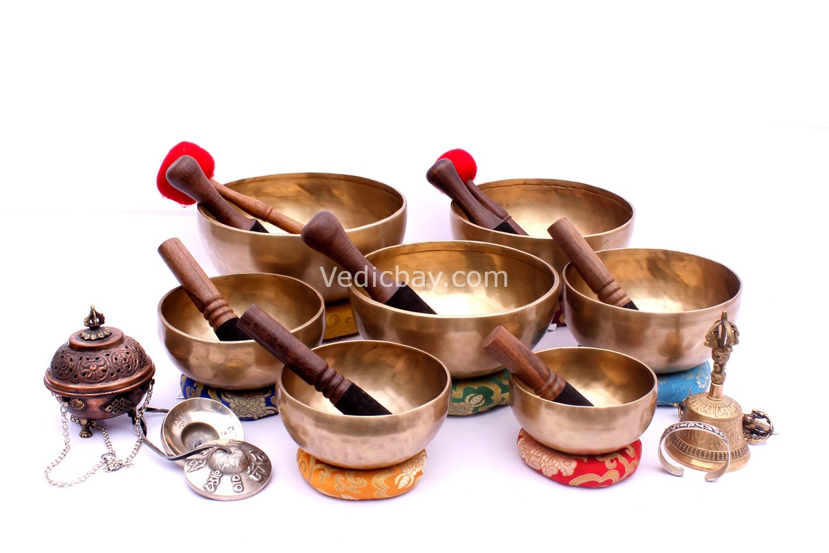 Professionally Tuned Tibetan Singing Bowl Set – 7 Chakra Bowls with Mallets, Cushions, Felt Strikers, Tibetan Bell, Incense Burner & Tingsa